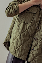 Load image into Gallery viewer, Quilted Collared Jacket | Olive
