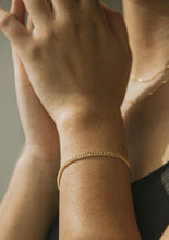 Load image into Gallery viewer, Jenna Bracelet | Gold
