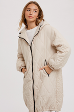 Load image into Gallery viewer, Longline Quilted Jacket | Cream
