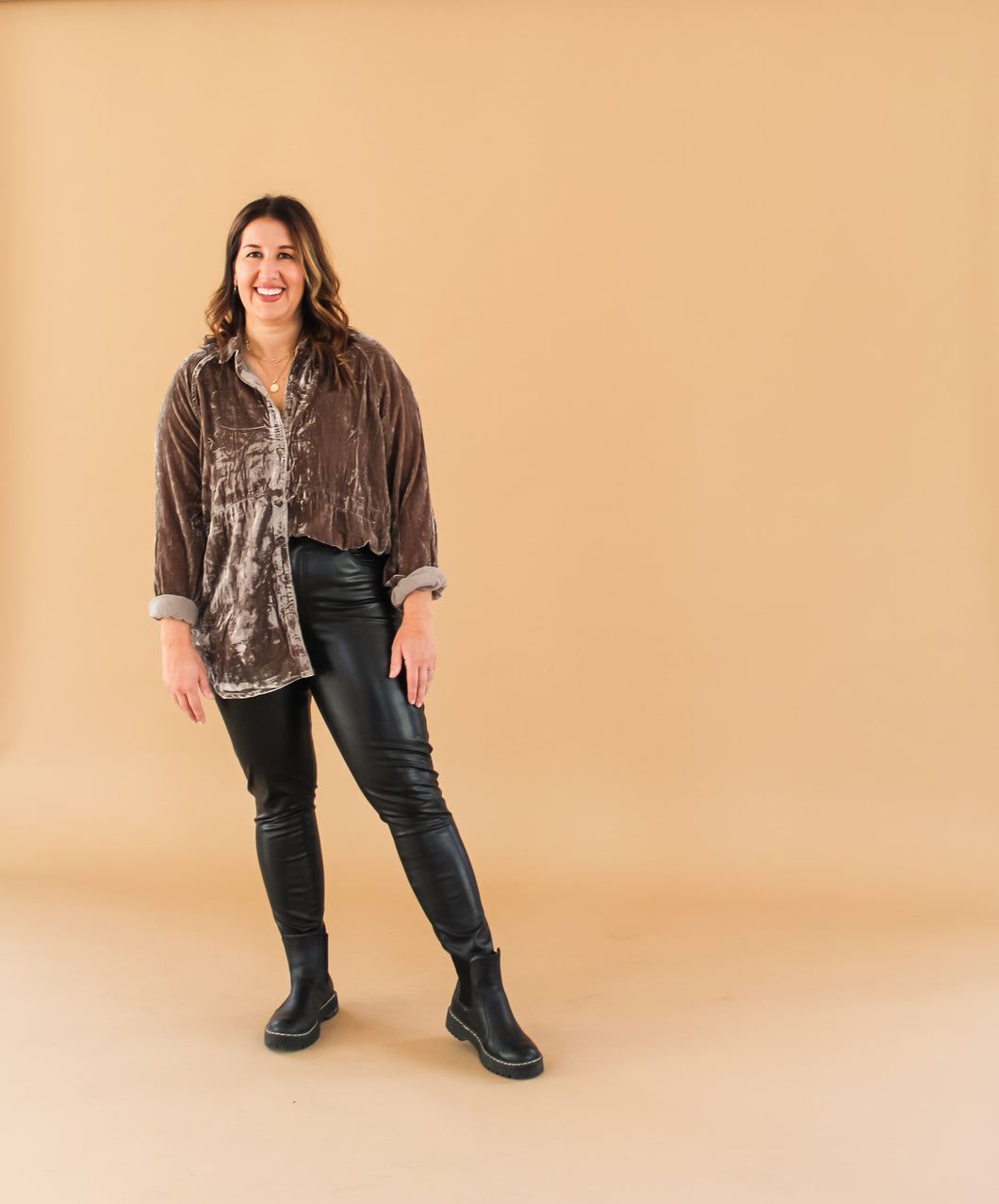 Victoria Velvet Top | Midnight Mocha